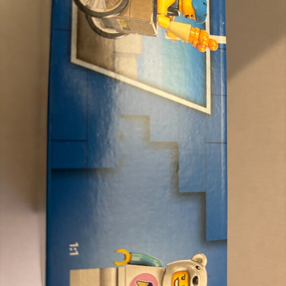 NEW Official Lego City Ice-Cream Shop Set #60363 - 296 Pieces - Picture 7 of 11